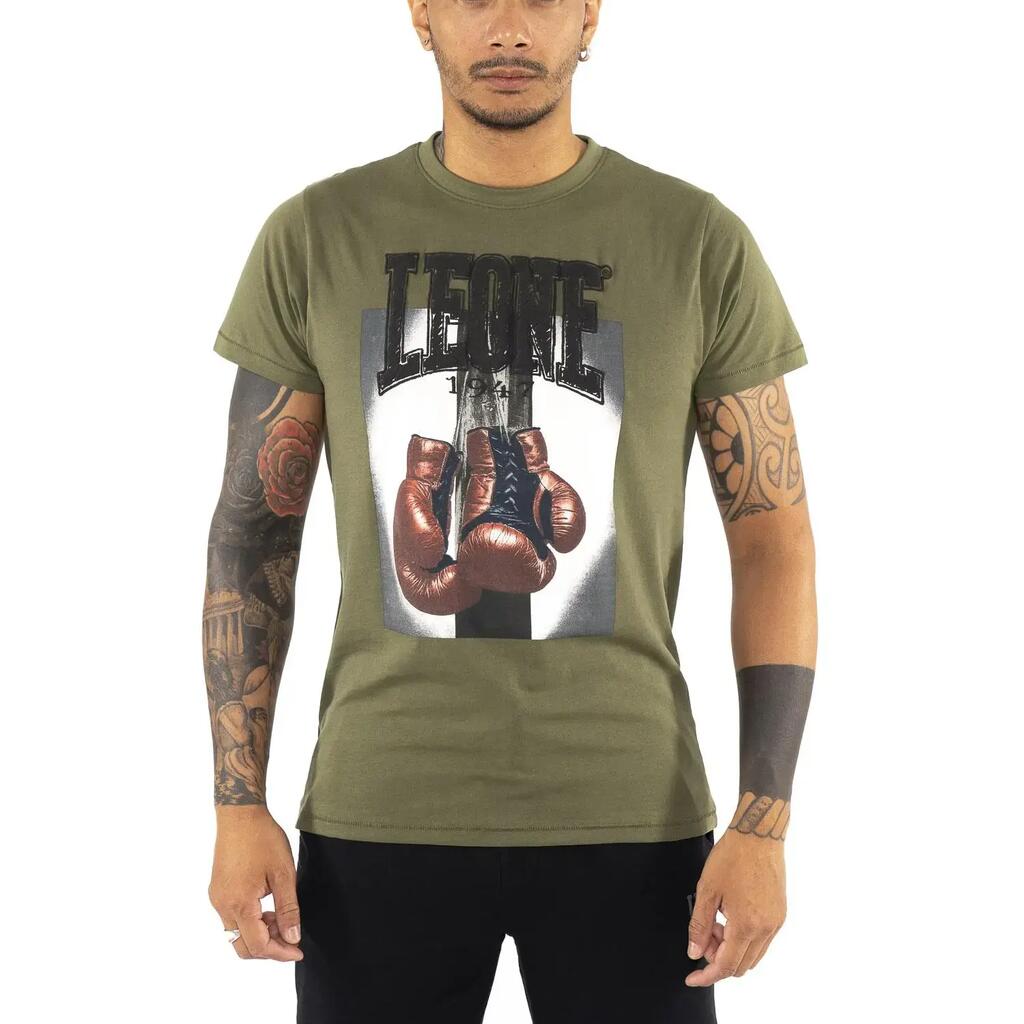 Men's short-sleeved T-shirt with "Celebrated" boxing gloves print