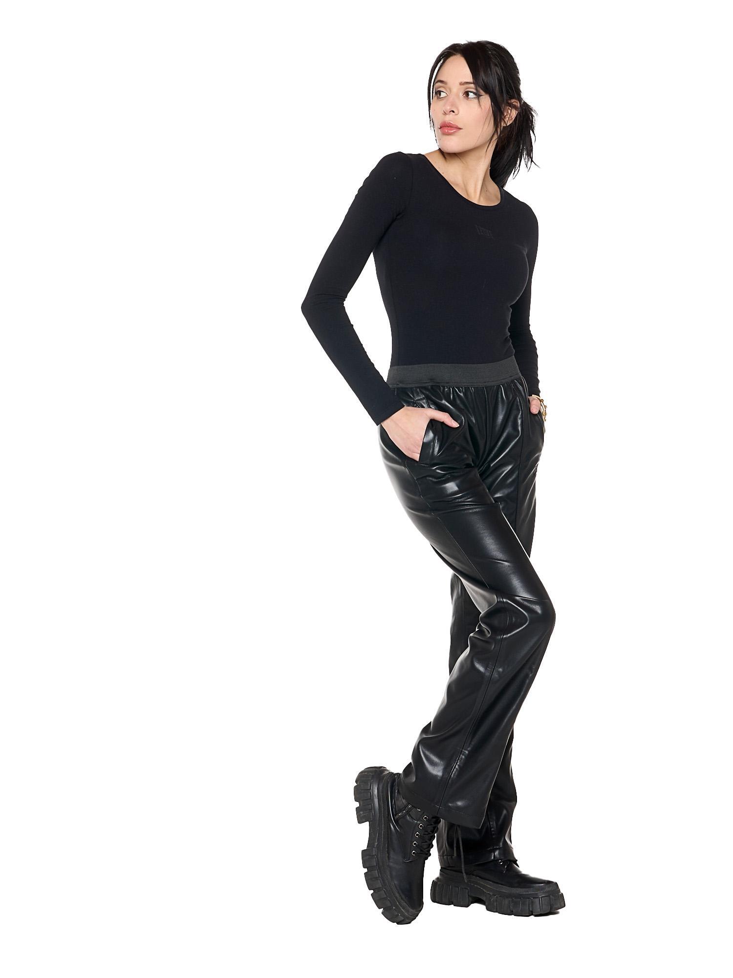 Pantalone ampio in simil pelle da donna "Black Ring" 3/5