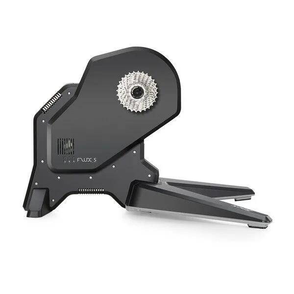 Garmin Tacx Flux S Smart Indoor Trainer Bundle -  2