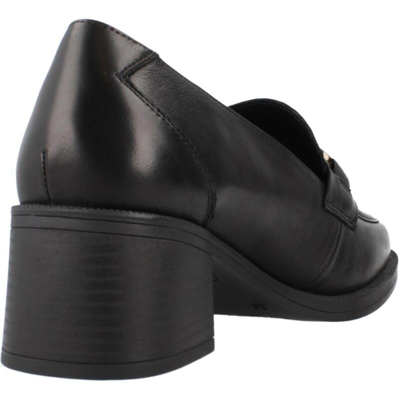 Tenisówki Carmela Model 16200102c Kolor Czarny