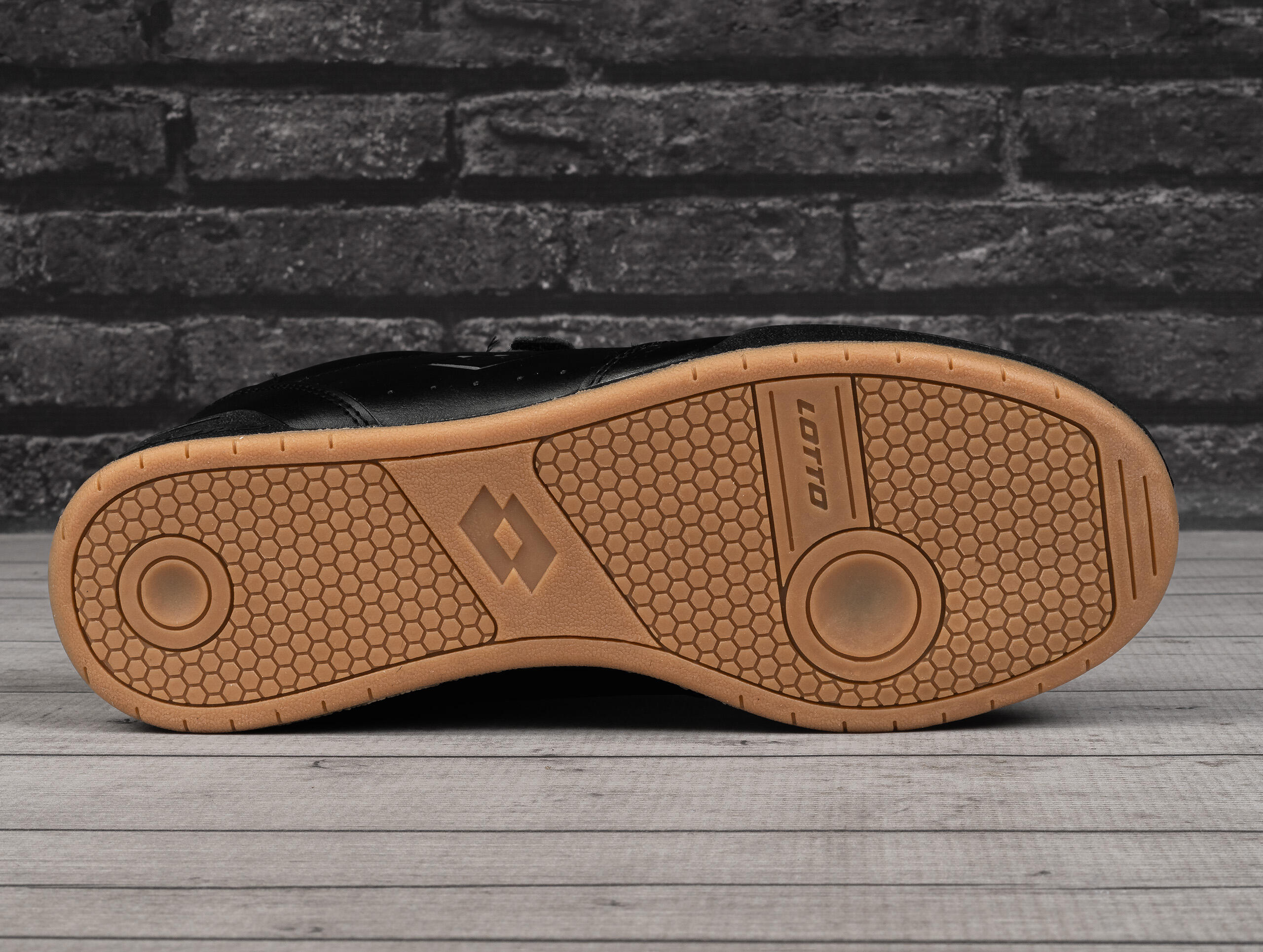 Buty męskie sportowe na rzep Lotto TITANIS VL 5/7