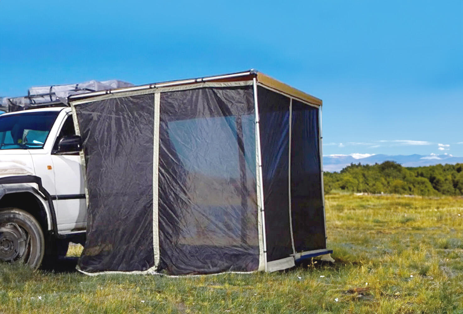 Ventura 2.5m Side Awning Mosquito Mesh Room 2/3