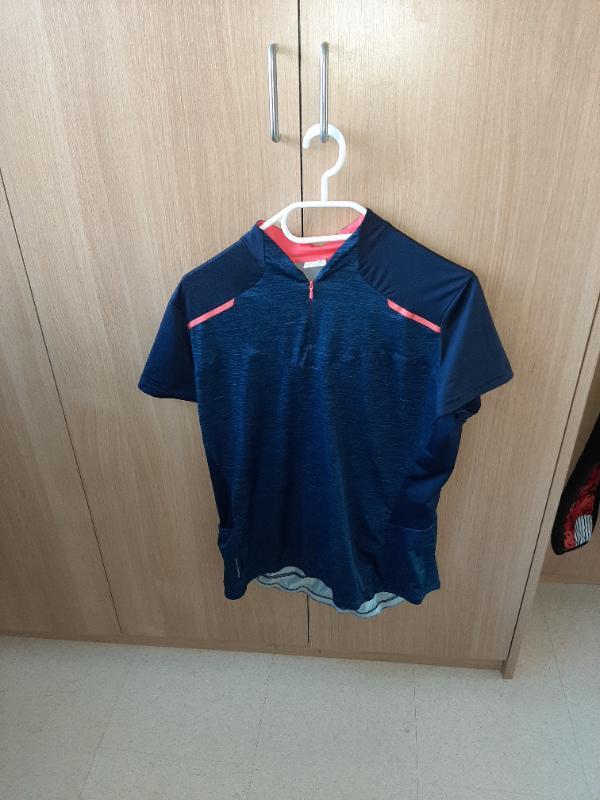 DECATHLON picture