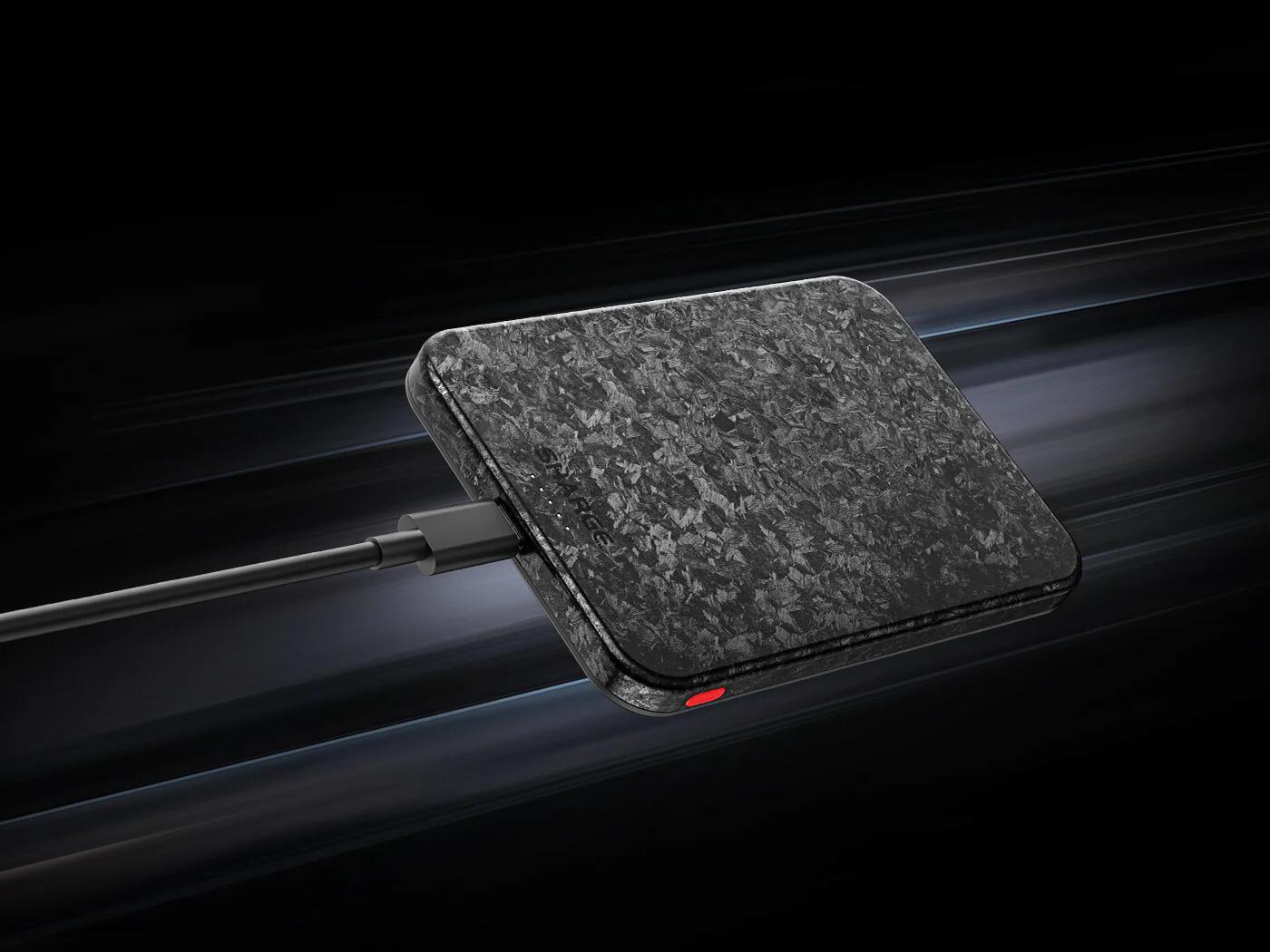 CarbonMag 5K – Power bank 5.000mAh, MagSafe, wireless e USB-C 6/7