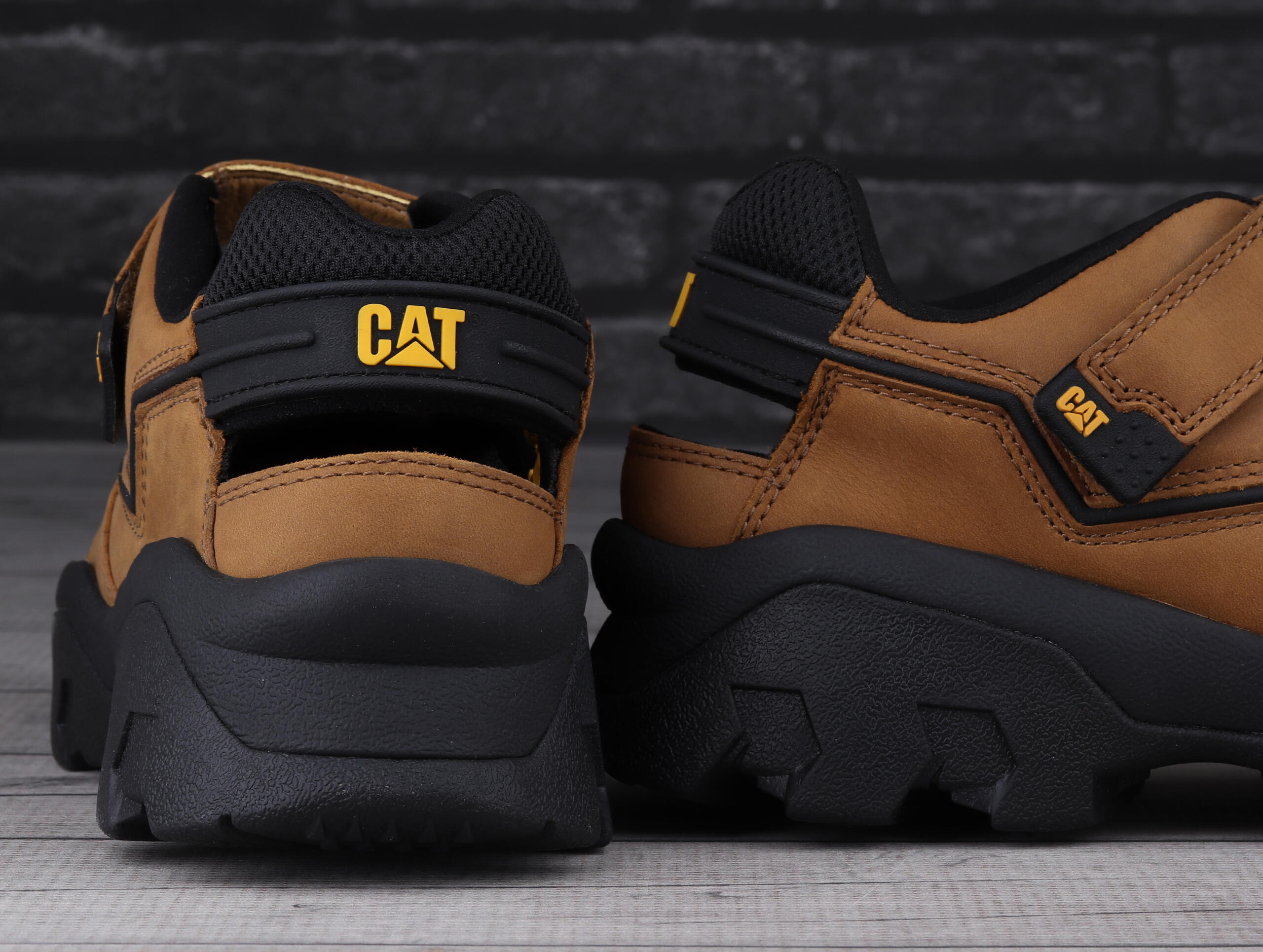 Buty męskie sportowe do chodzenia Cat DEVIANT 6/7