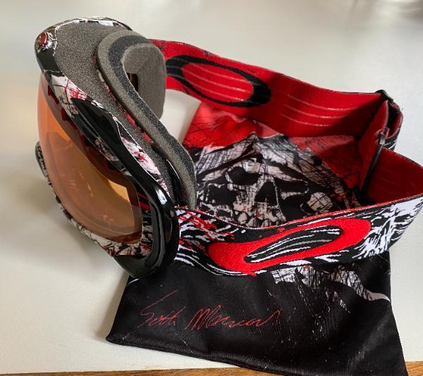 Entre Particuliers - OAKLEY "CROWBAR SETH MORRISON" avec étui 2/5