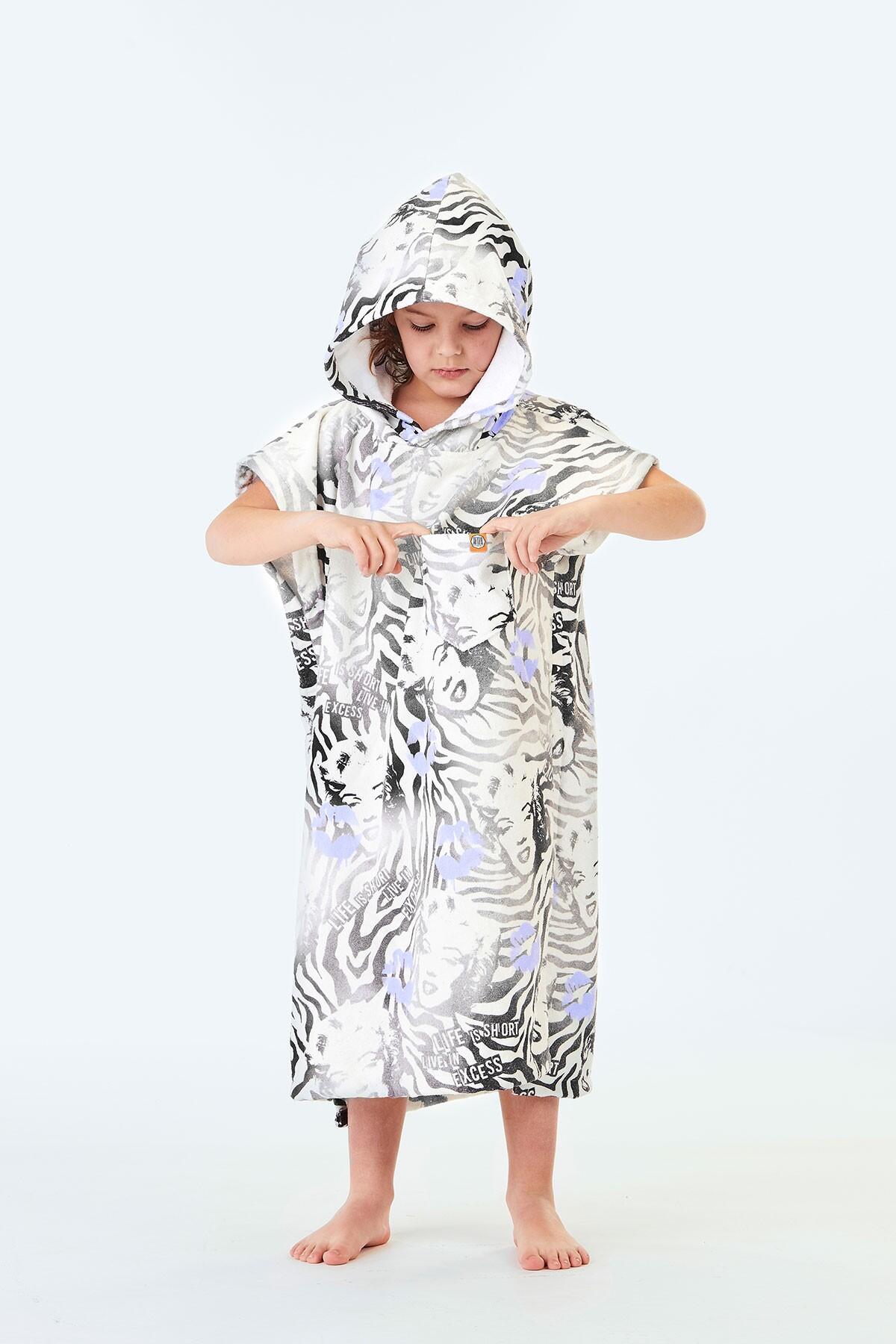 AFTER ESSENTIALS Poncho voor kinderen - Maud Le Car