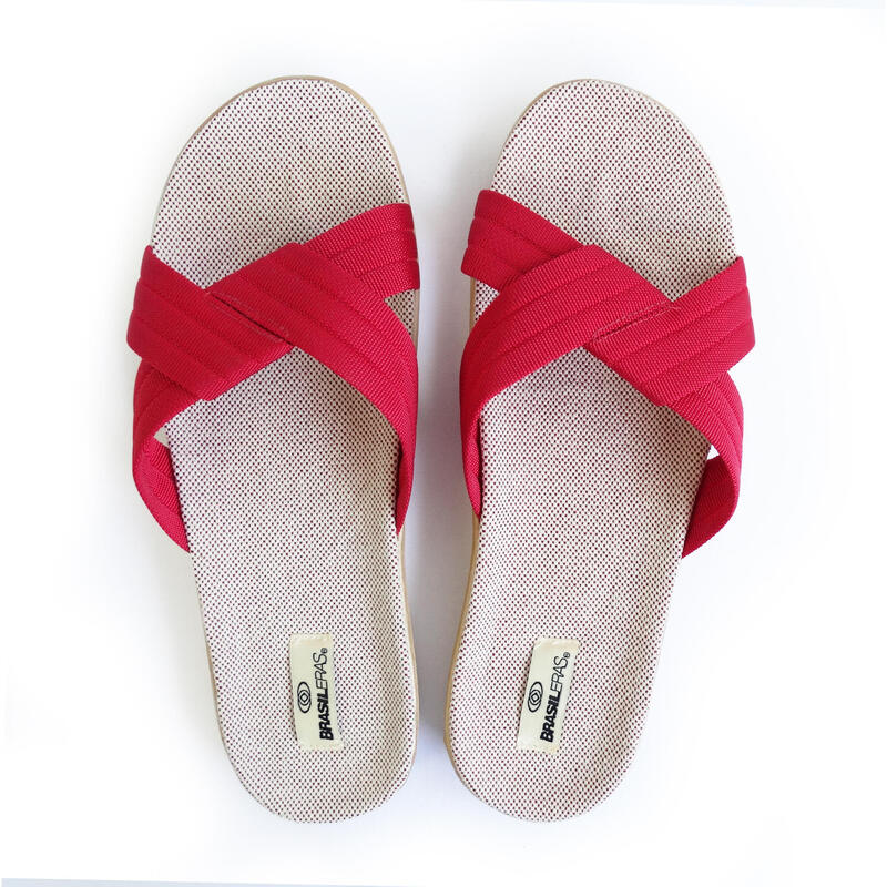 Sandales pour femmes Brasileras de couleur rouge avec semelle en gomme