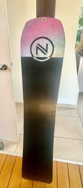 Entre Particuliers - Snowboard Nidecker Neuf 2/5