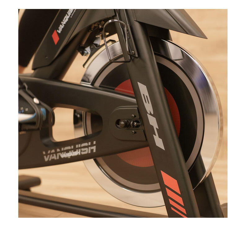 BH Vélo Indoor Vanquish Cycling – Roue Inertie 20 Kg, Frein Friction, Max 150 Kg