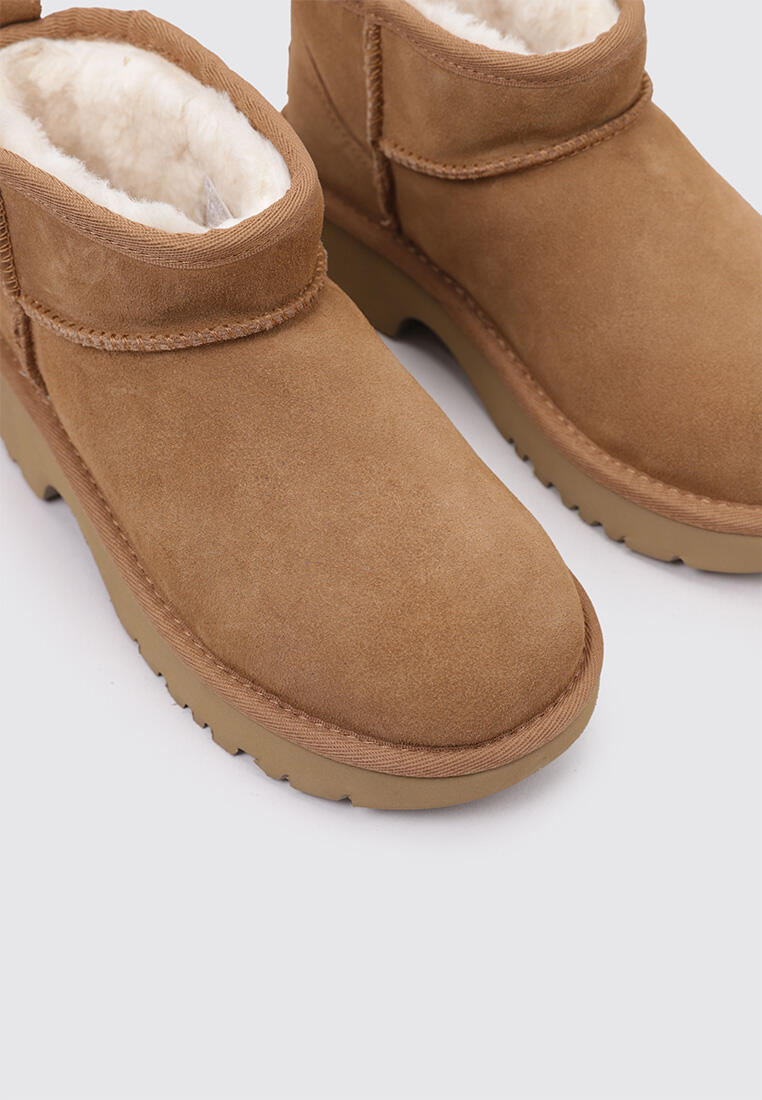 Sandale
Botte esquimau Baskets Enfants UGG Classic Ultra Mini New Heights Cui 3/5