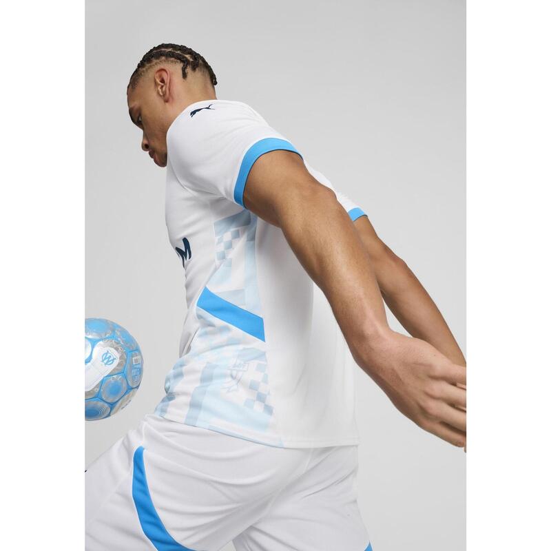 Uomo PUMA Maillot Home 24/25 Olympique de Marseille Bianco Bleu Azur Blu esclusiva web     Da 72.- 89.- -19%    *Lo sconto inizia il 01.05.2025   PUMA Uomo PUMA Maillot Home 24/25 Olympique de Marseille Bianco Bleu Azur BluVenduto e spedito da PUMA Europa - Svizzera 5/5 (2)  