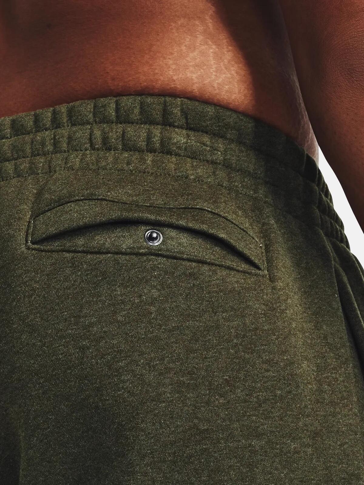 Spodnie dresowe męskie UNDER ARMOUR Essential Fleece joggery 6/7