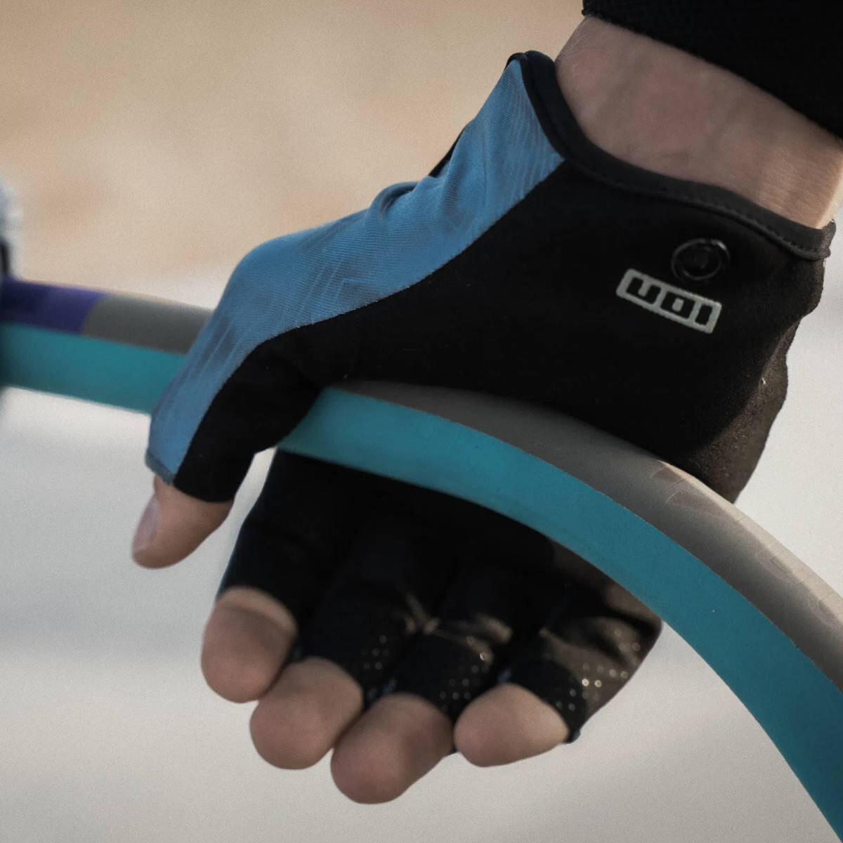 Gants de sports nautiques ION Amara demi-doigts 5/5
