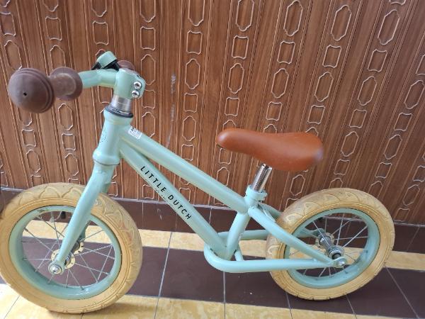 Tussen Particulieren - Muntgroene Btwin loopfiets 2/2