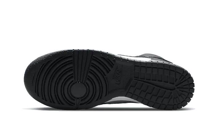 Nike Dunk High Panda (2021) 4/4
