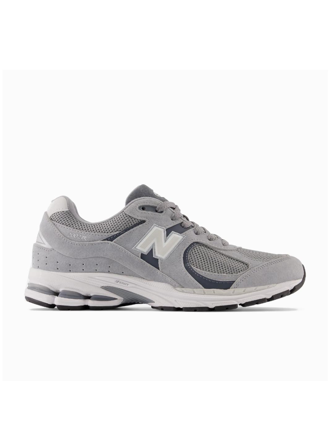 NEW BALANCE picture