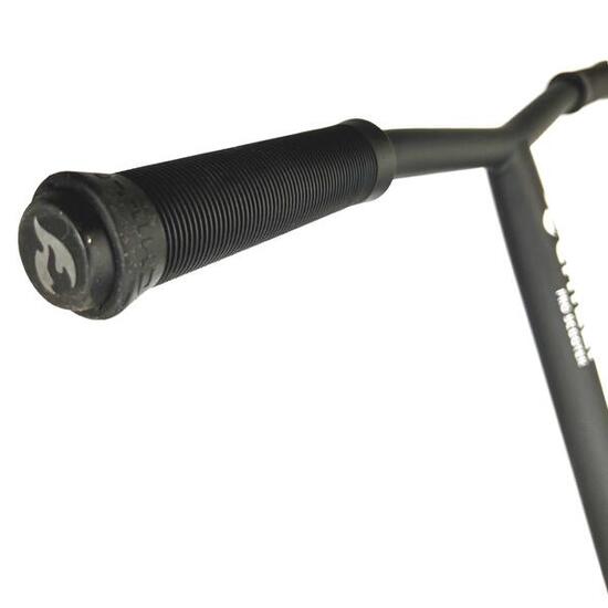 Chilli Pro Reaper Stunt-scooter LTD F26 Schwarz neochrom + Fantic26 Griptape