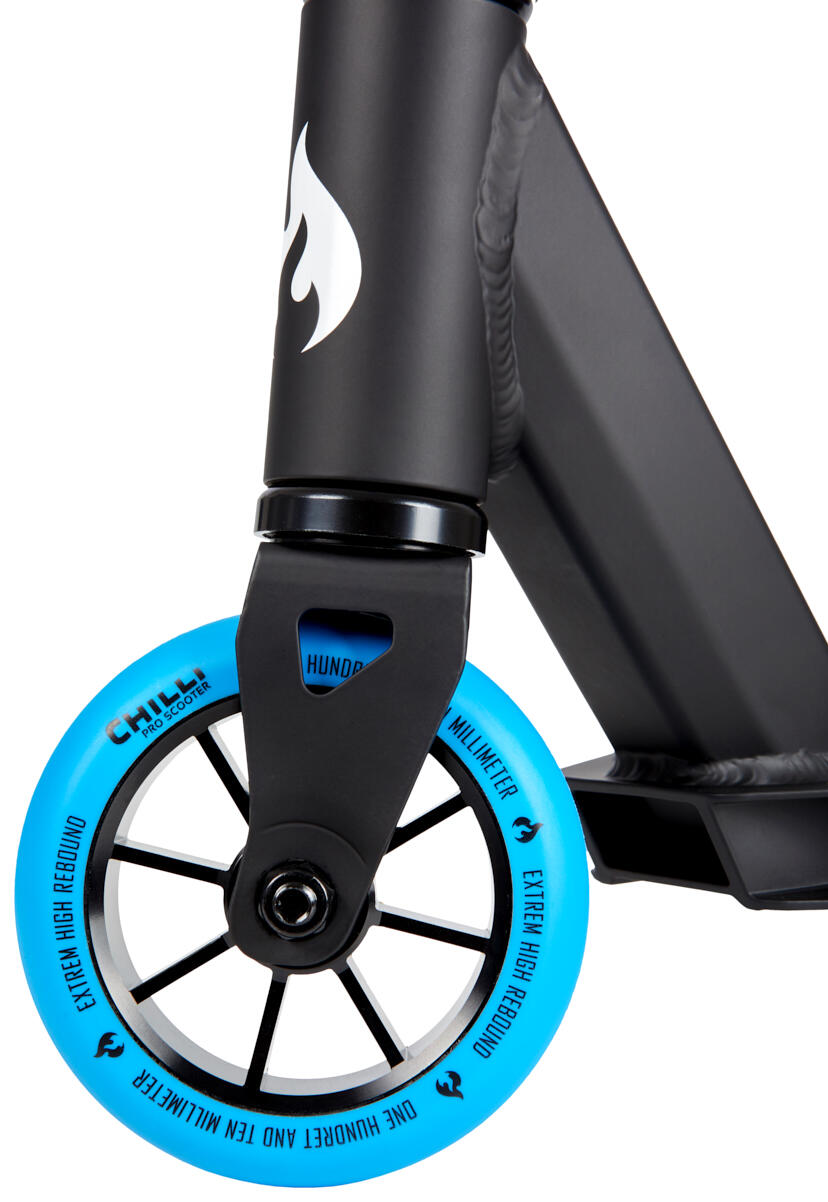 Chilli Pro Base Stunt-scooter H=82cm schwarz / blau 4/6