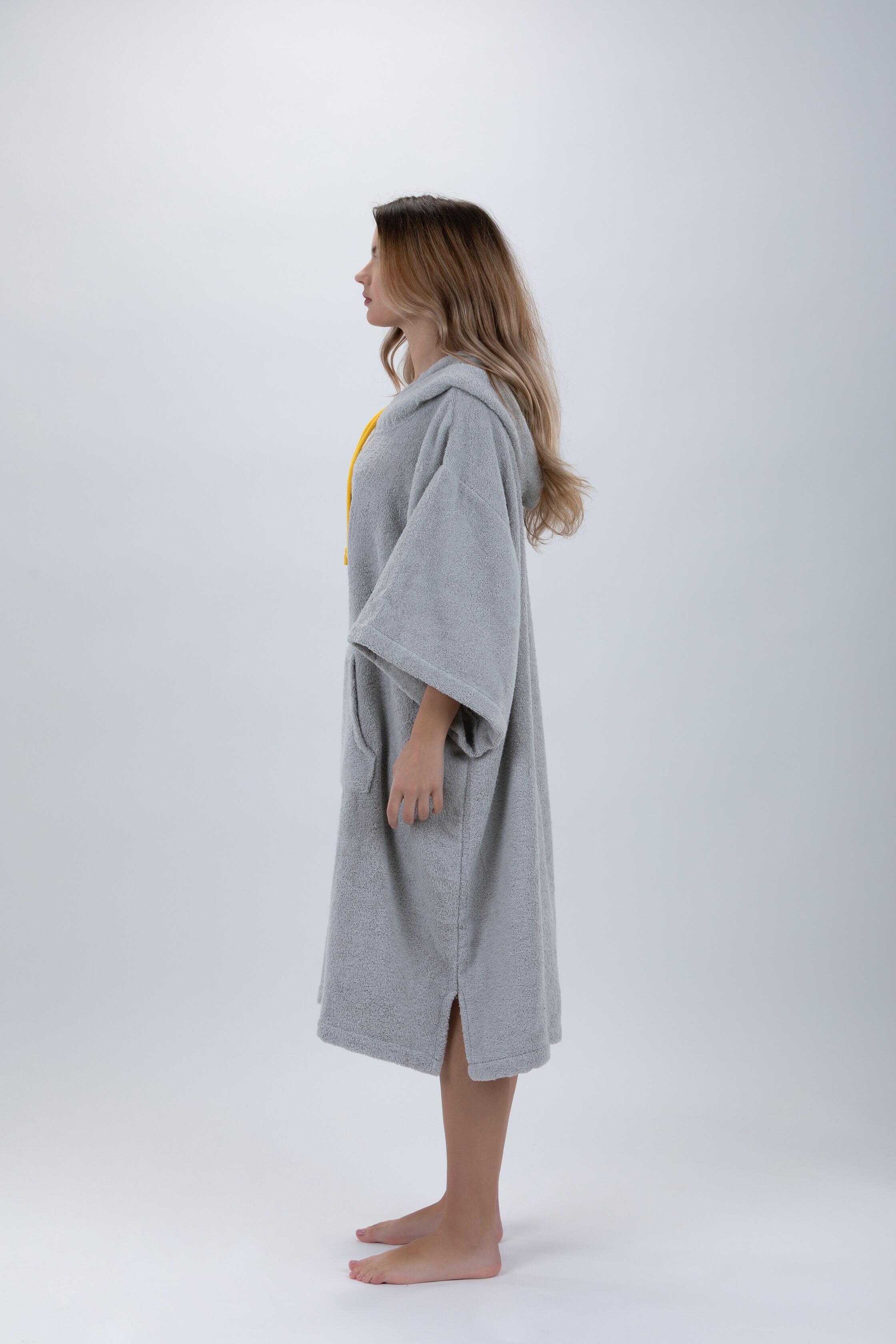 Poncho Surf | Licht Grijs | Met Mouwen | Een Maat 4/7