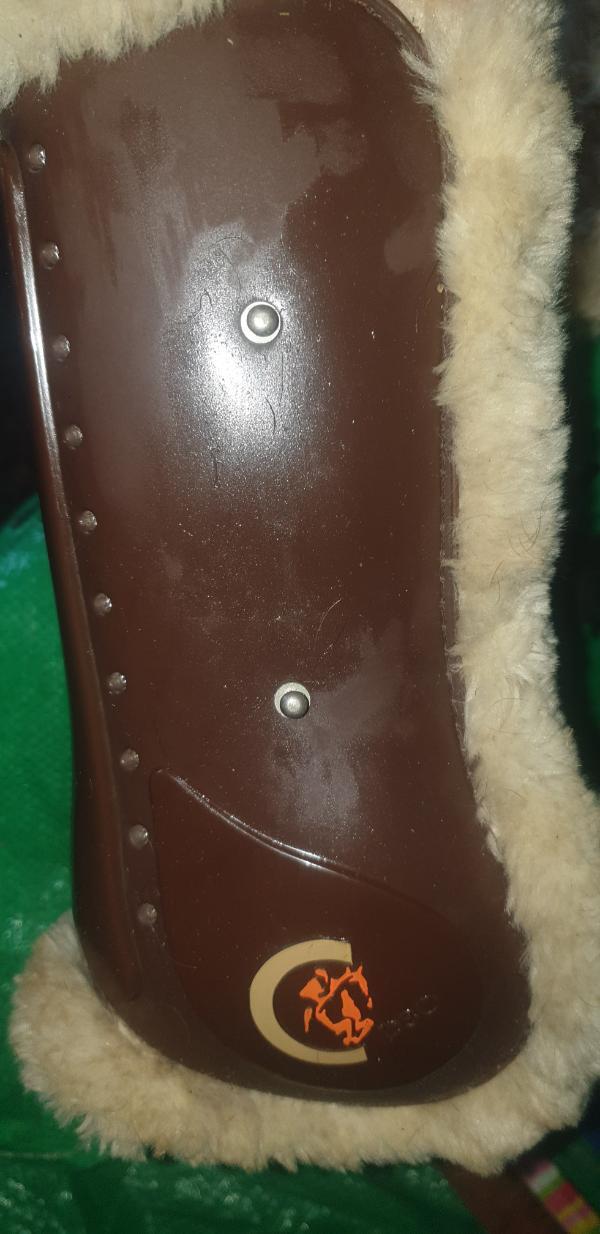KENTUCKY HORSEWEAR picture