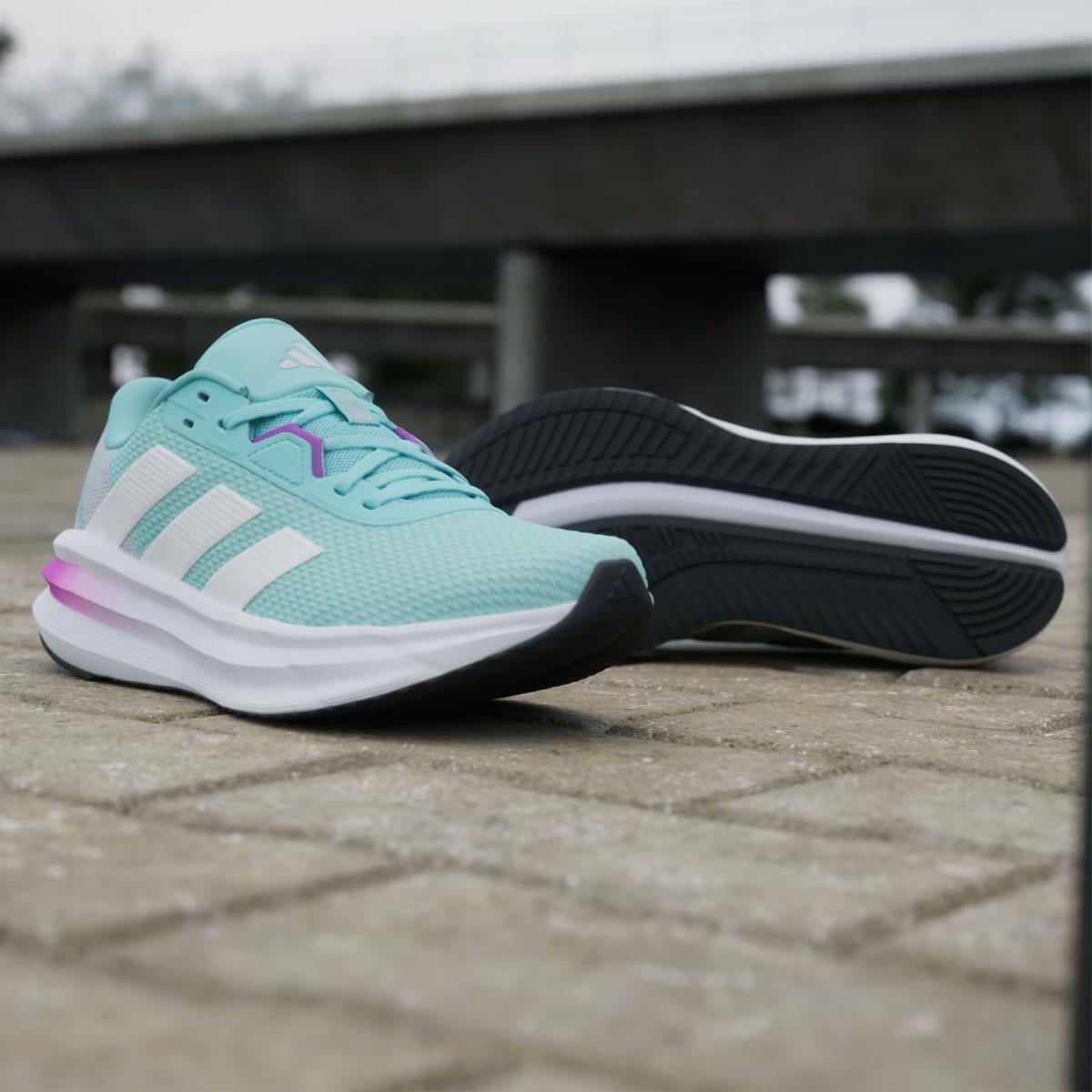 Chaussures de course Adidas modèle JI4607 pour femmes 5/6