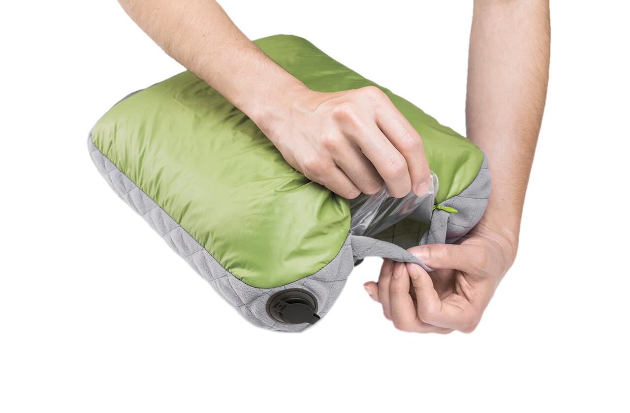 Cocoon Air-Core Ultralight M – Cuscino da viaggio ultraleggero – Verde chiaro 3/4