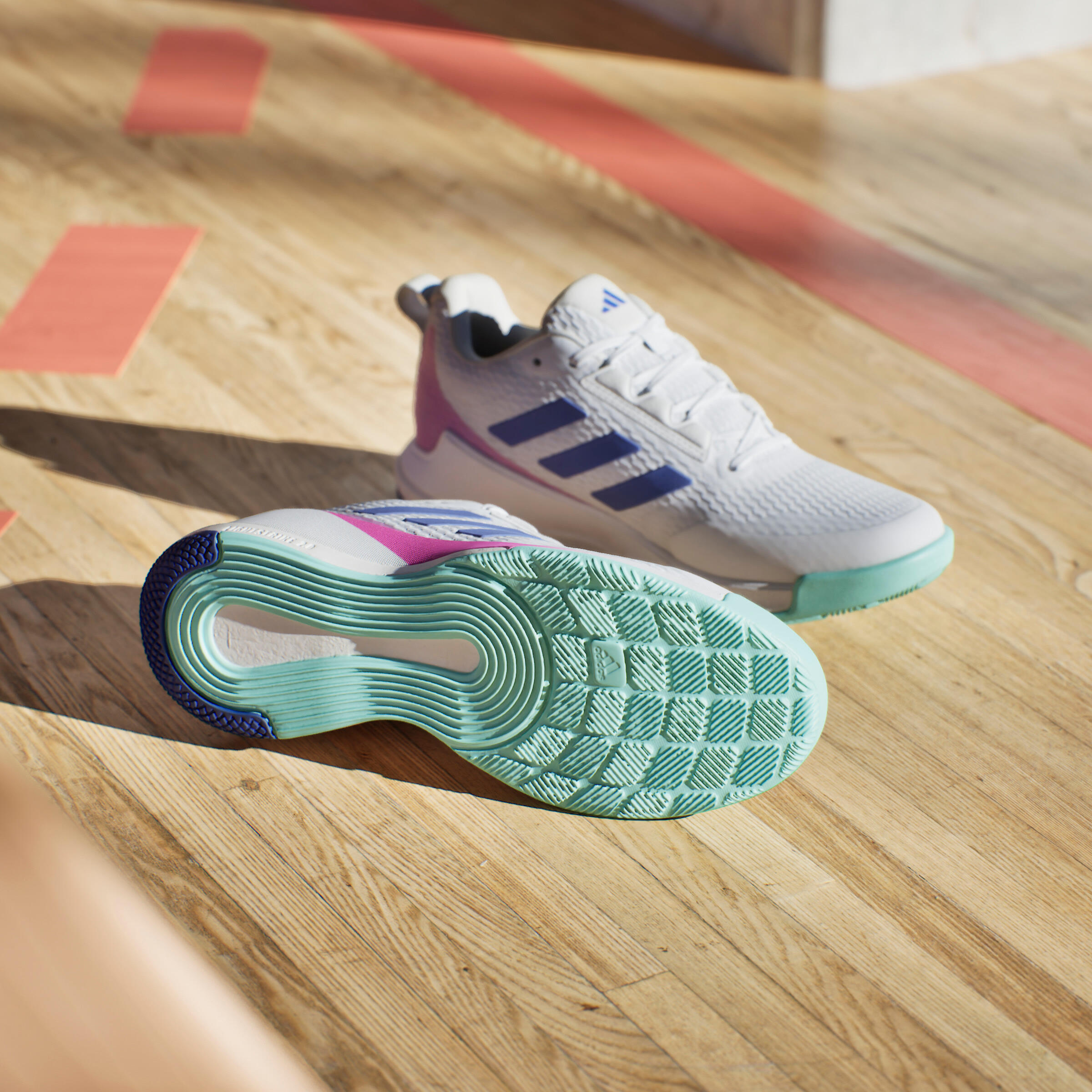 Damen-Hallenschuhe adidas Novaflight 2 5/7