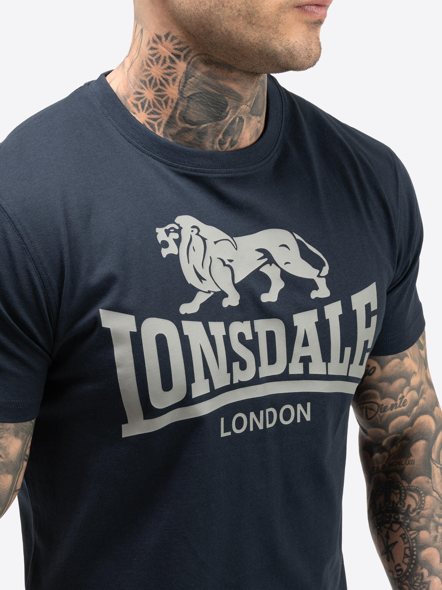 Conjunto de t-shirt e calções Lonsdale Mair 6/7