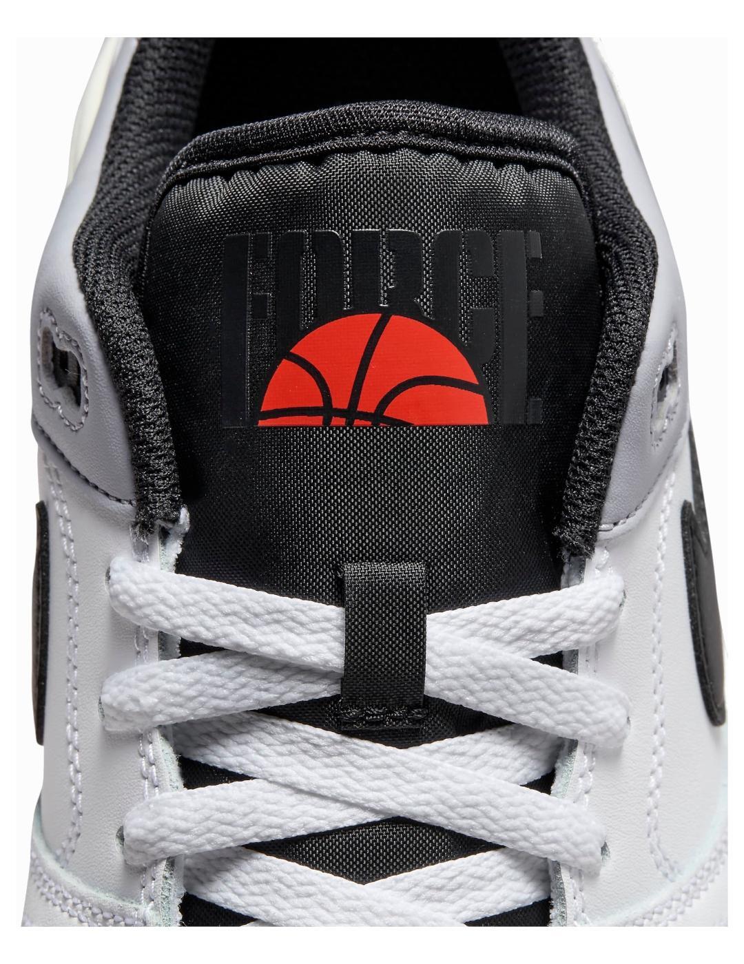 Sneakers da uomo Nike full force low bianche. 6/7