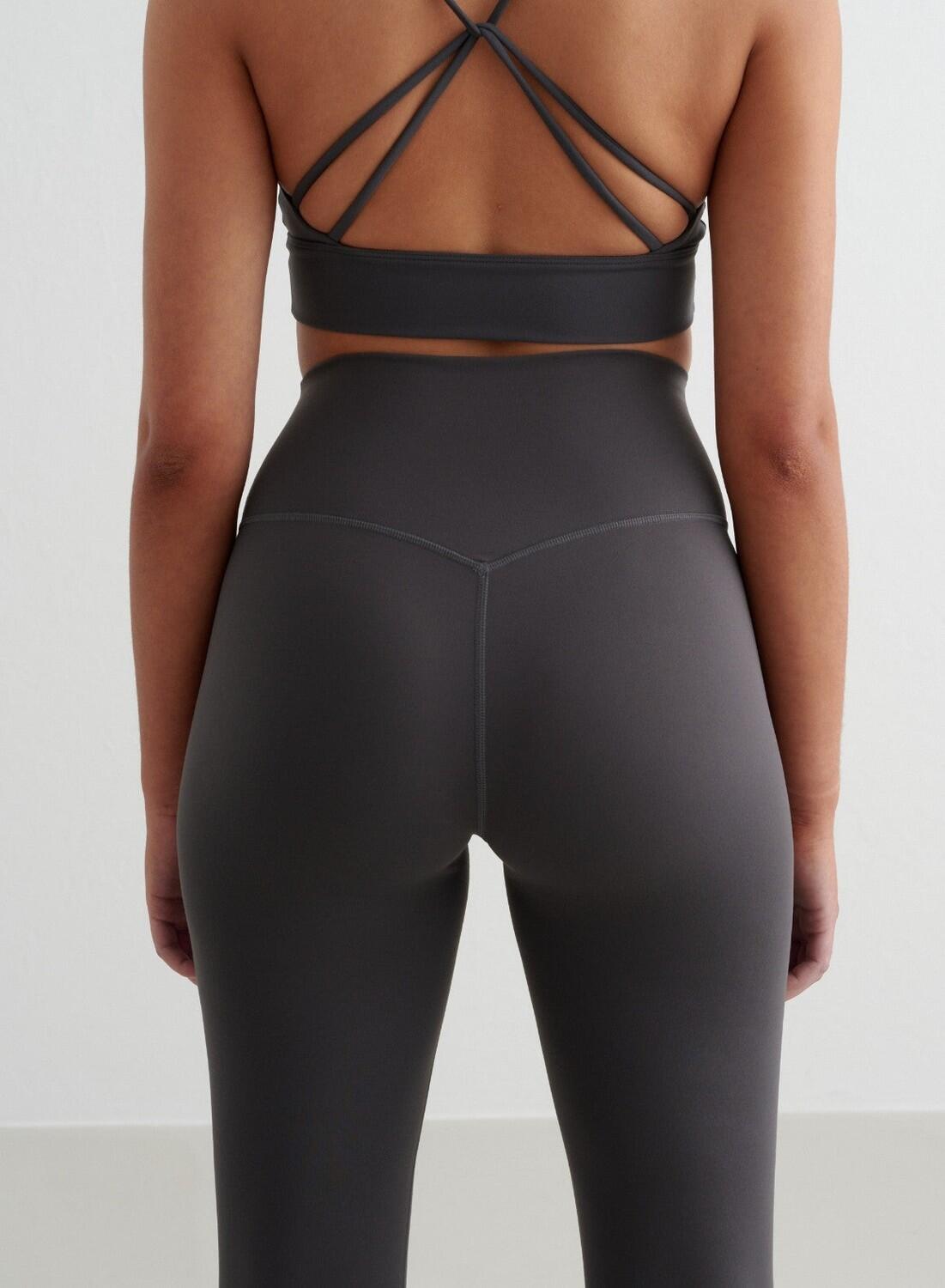 Damen Leggings mit Schlag Feuchtigkeitsableitend Dunkelgrau 3/4