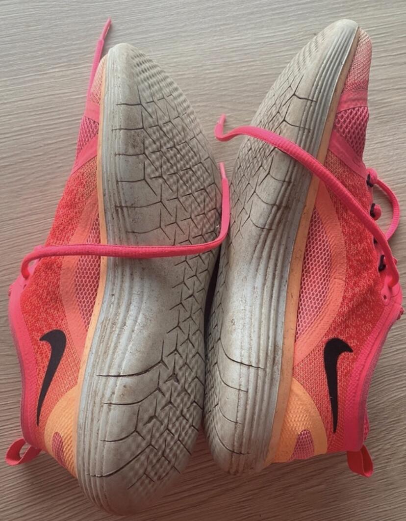 Entre Particuliers - Baskets Nike 2/3