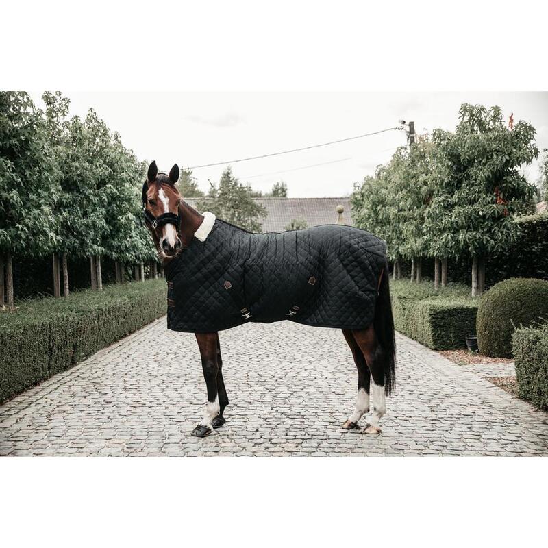 Couverture d’écurie - 600D - 130 cm / 6'0 - Fourrure de lapin vegan - Noir