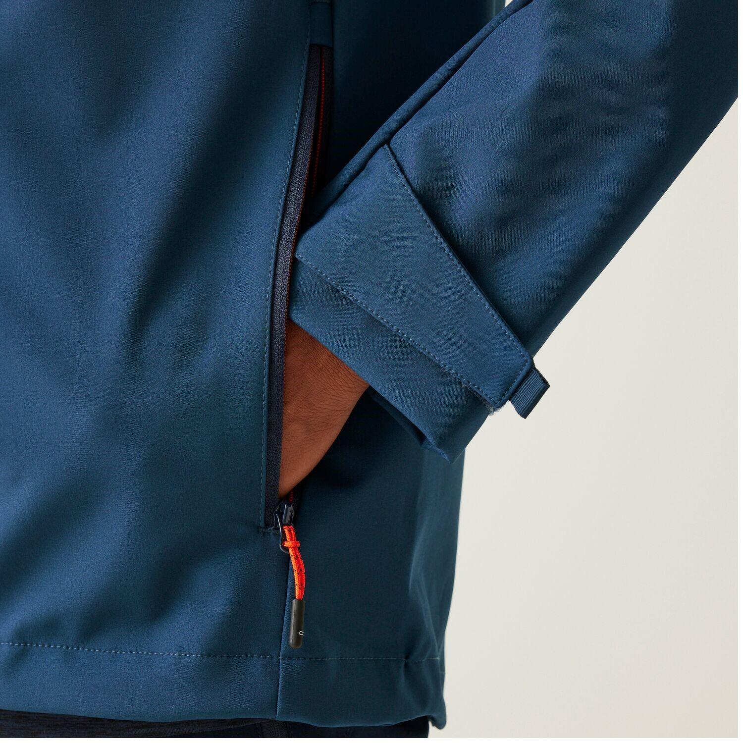 Regatta Arana Softshelljacke mit abnehmbarer Kapuze für Herren 7/7