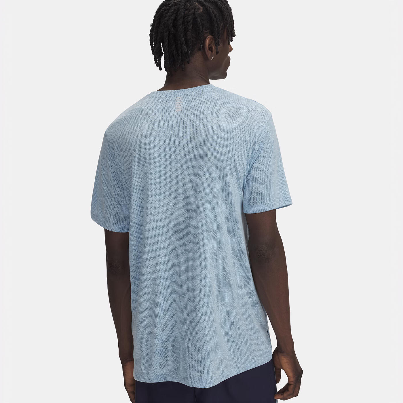 Camiseta Under Armour Launch Camo Azul Cielo Para Hombre 2/4