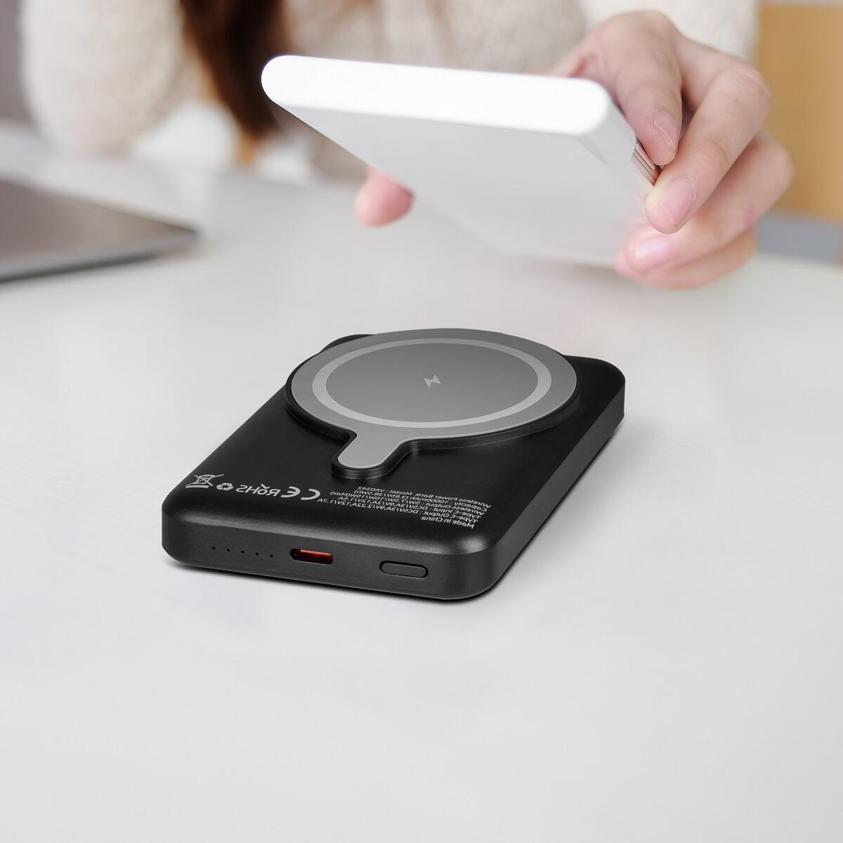 Powerbank induktivo con MagSafe Vayox VA0342 10000mAh 20W USB-C 2/7