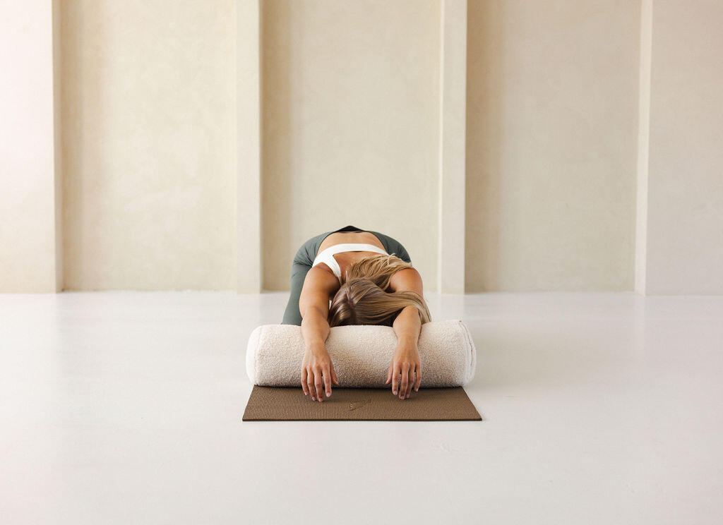 MindBaas - Coussin de yoga - Teddy - Blanc - 60 x 20 (longueur x diamètre) 5/6