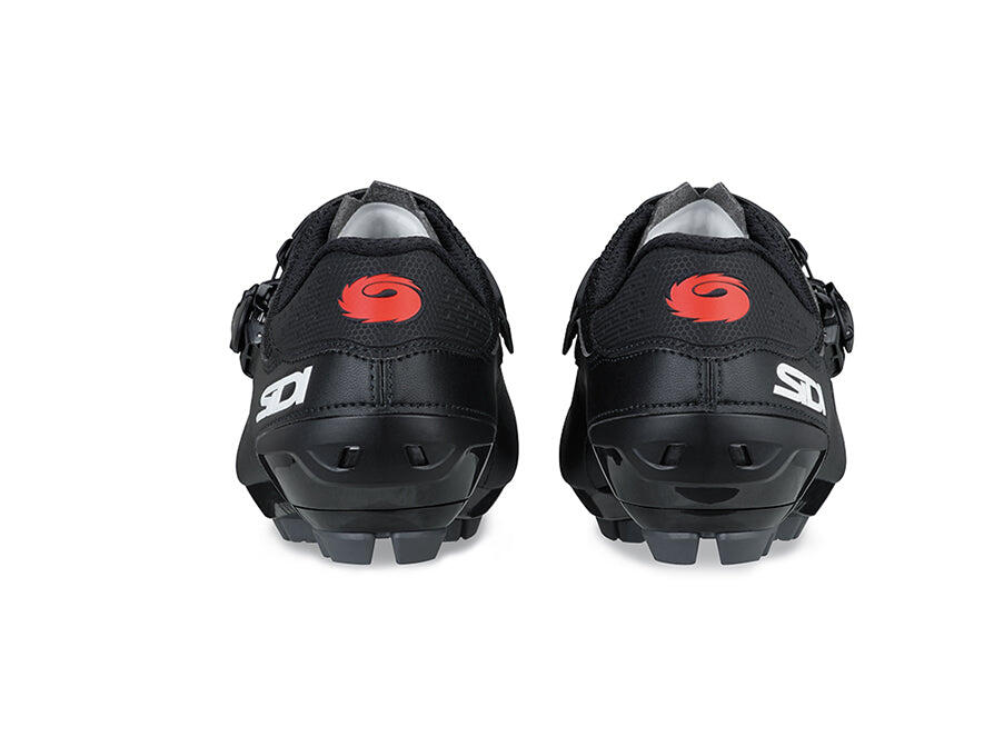 EAGLE 10 schwarze/schwarze Schuhe 4/6