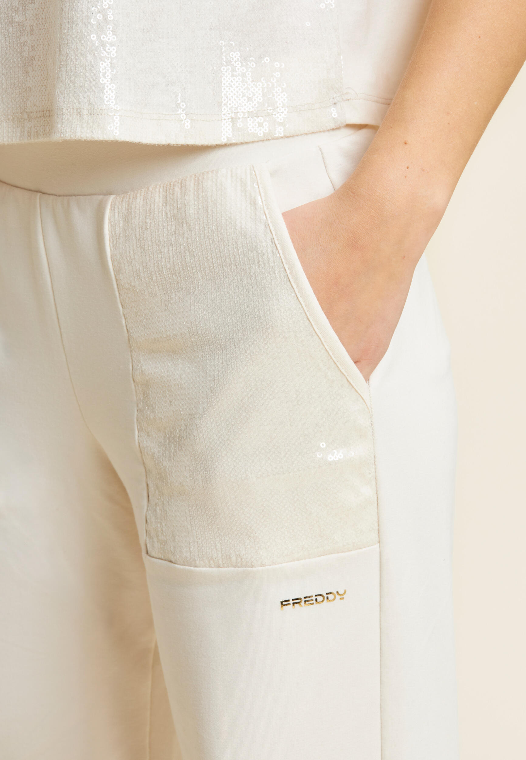 Pantalón de pernera ancha con lentejuelas en felpa francesa de modal 5/5