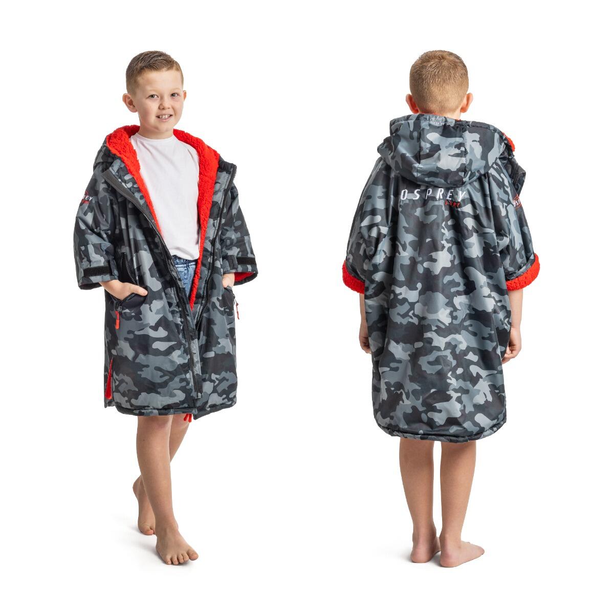 OSPREY ACTION SPORTS Osprey Kids Waterproof Changing Robe, 3/4 Sleeve Camo Robe