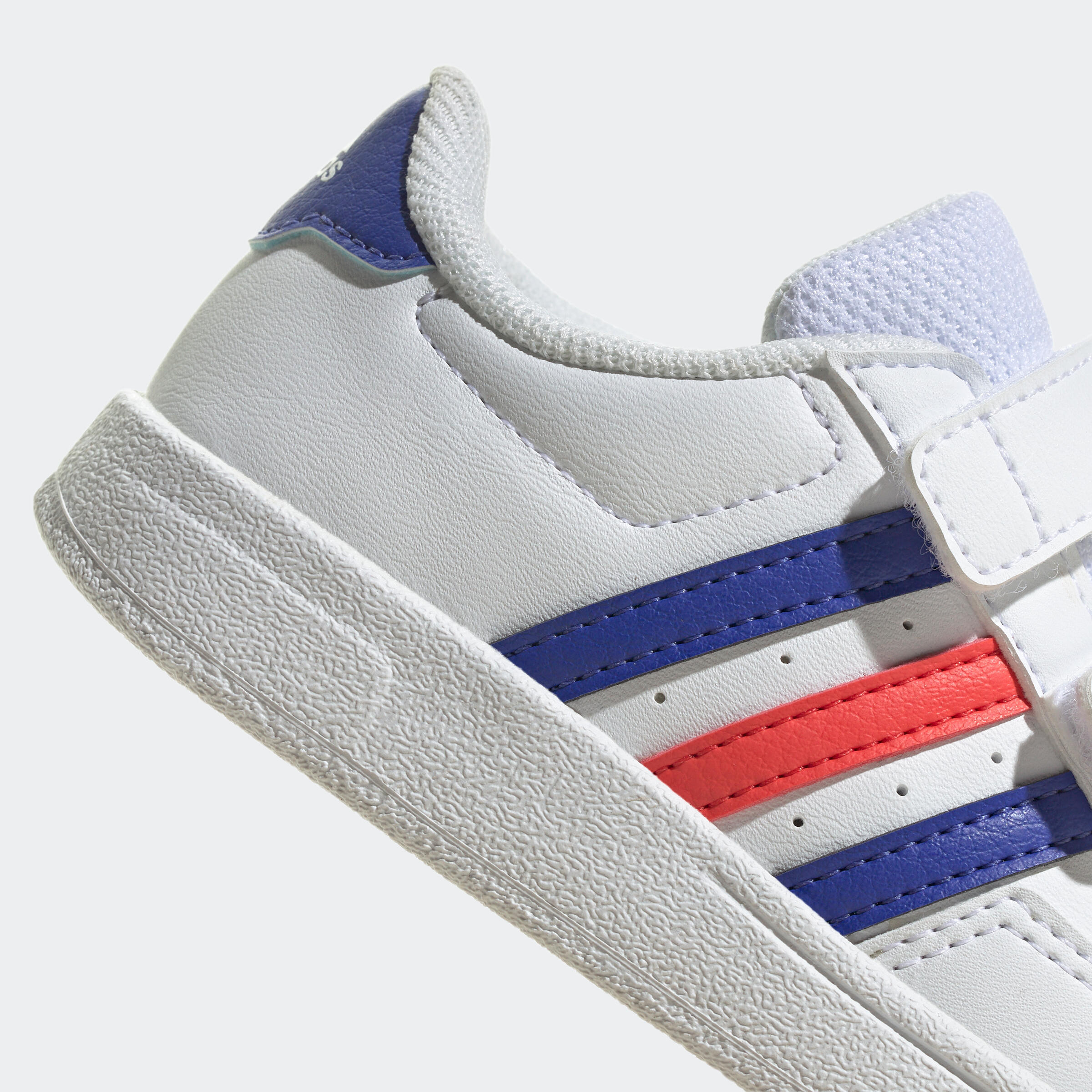 Second Life - Buty sportowe dla dzieci ADIDAS Breaknet - Stan Dobry 3/5