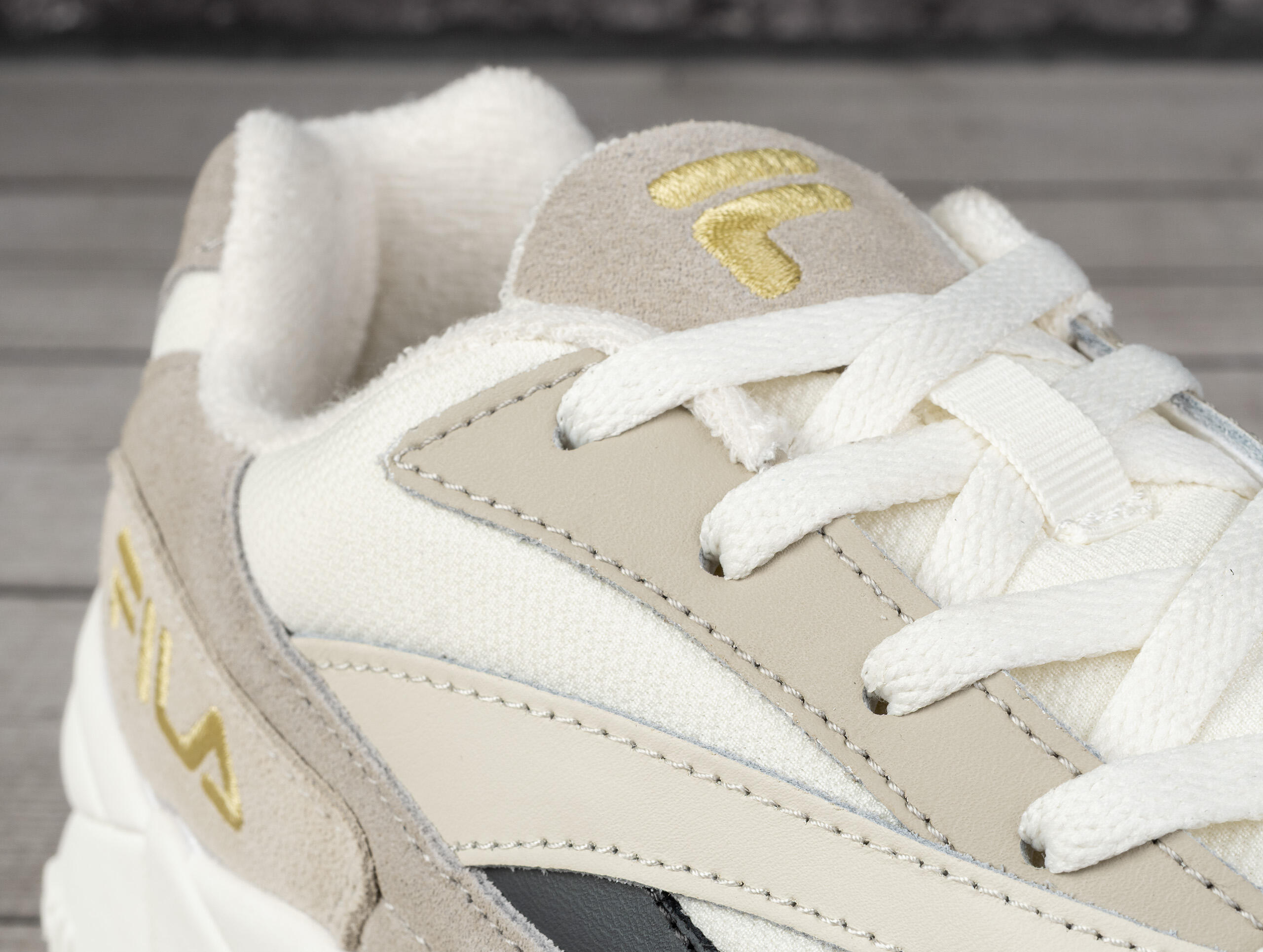 Baskets Fila V94M 7/7