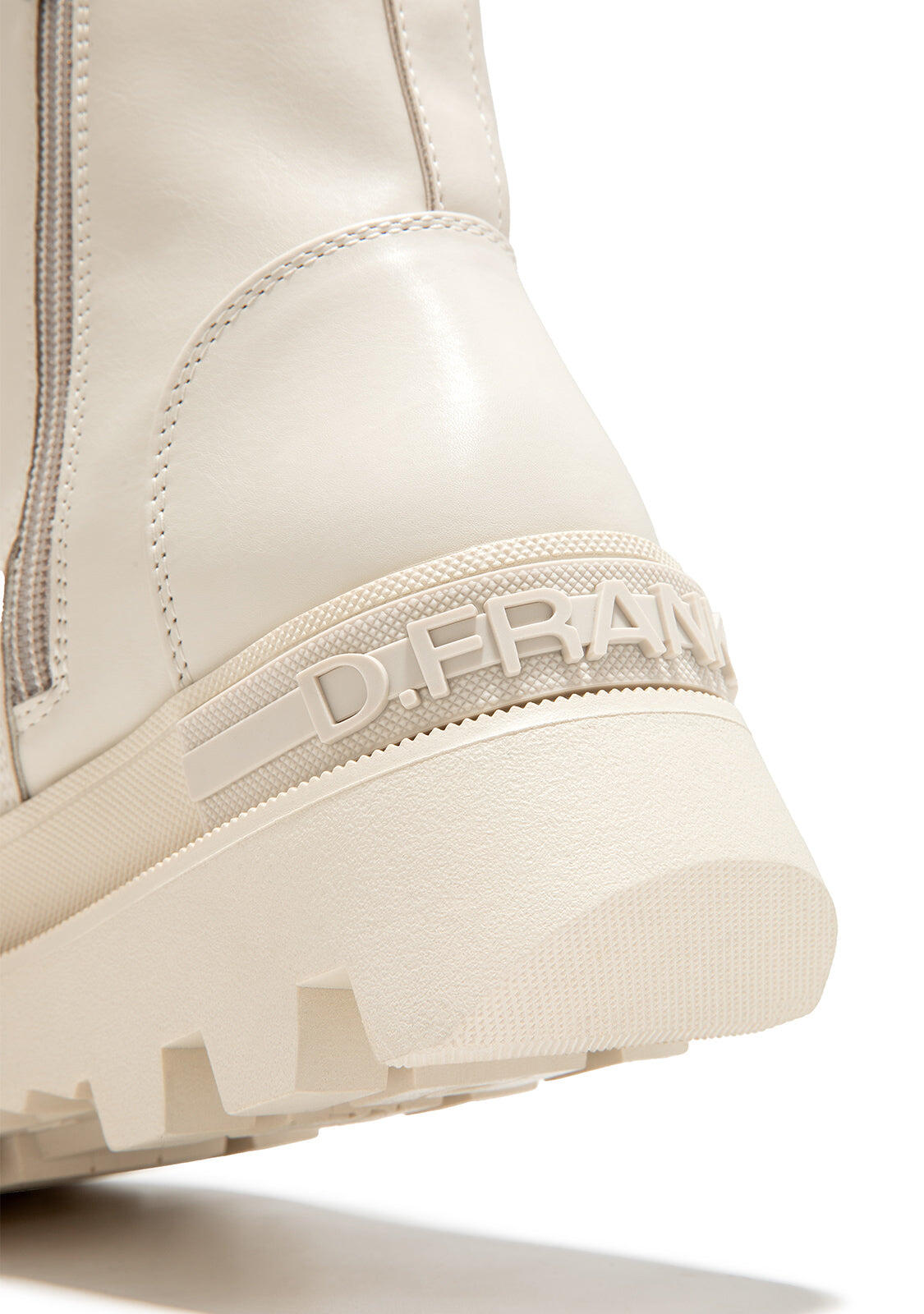 Botas Militares Corte Bajo All Track Full Beige D.Franklin 3/5