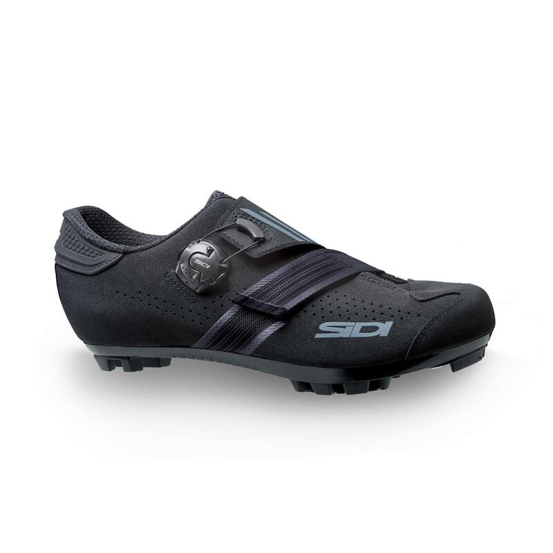 Chaussures AERTIS MEGA noir/noir