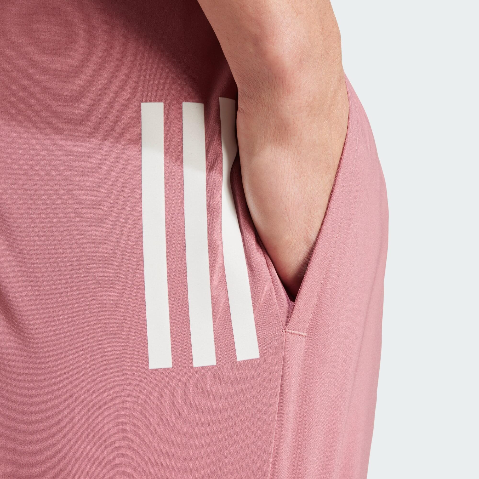 Own The Run Shorts 4/5