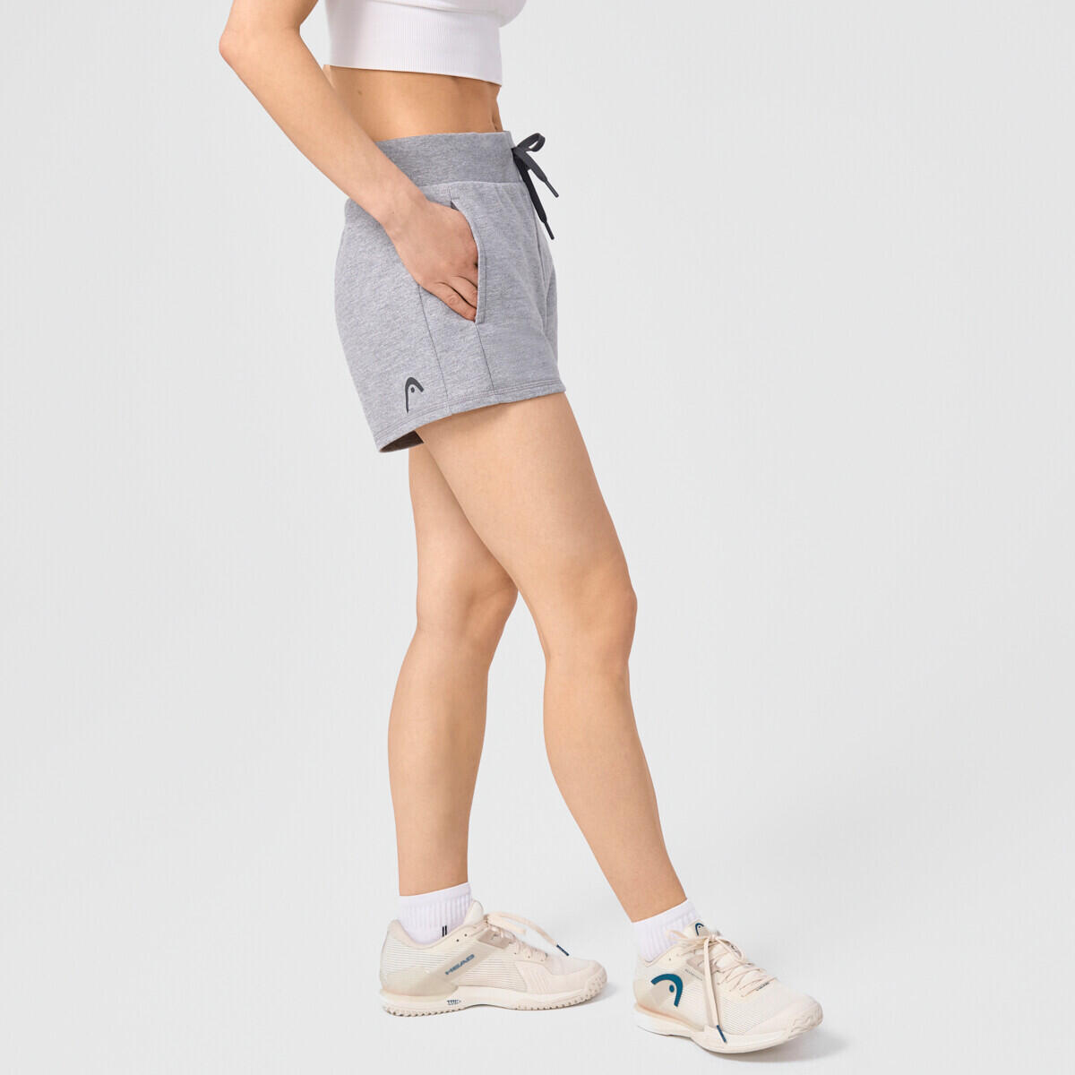 CLUB ORIGINAL Shorts Women 6/7