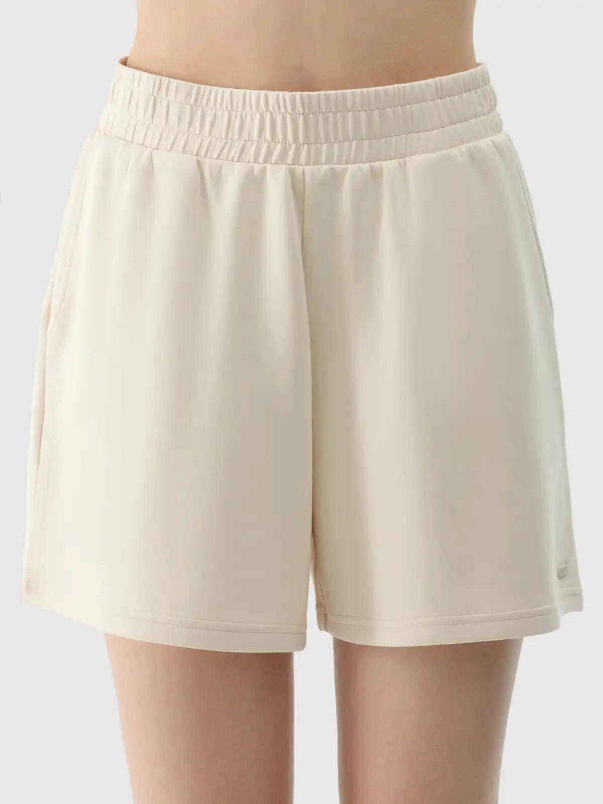 Short Femme avec Taille Élastique et Poches Latérales 4/4