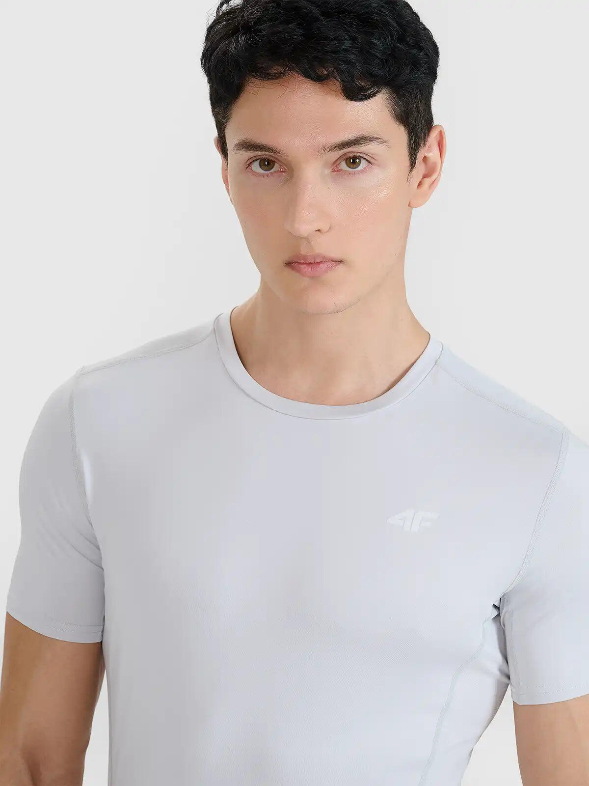 T-shirt de course ajustée pour homme à séchage rapide 2/6