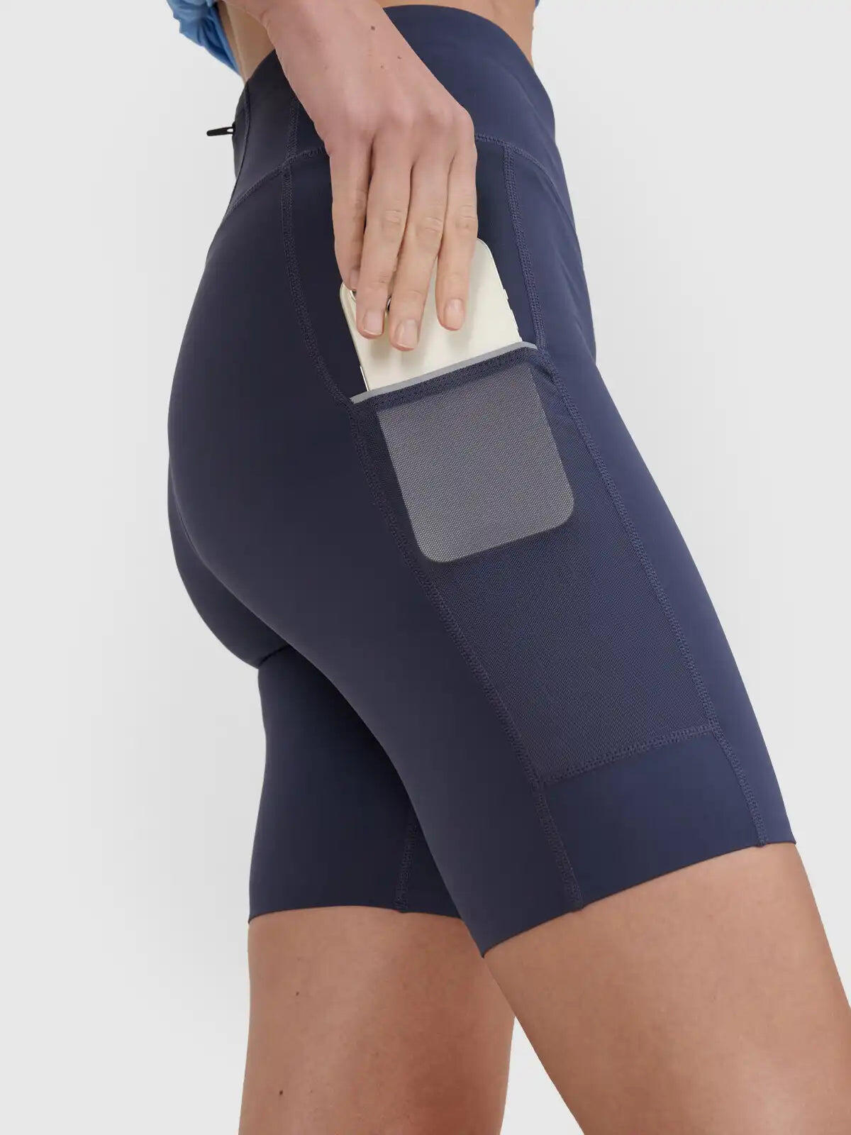 Biker-Trainingsshorts mit Taschen und Flachnähten 2/6