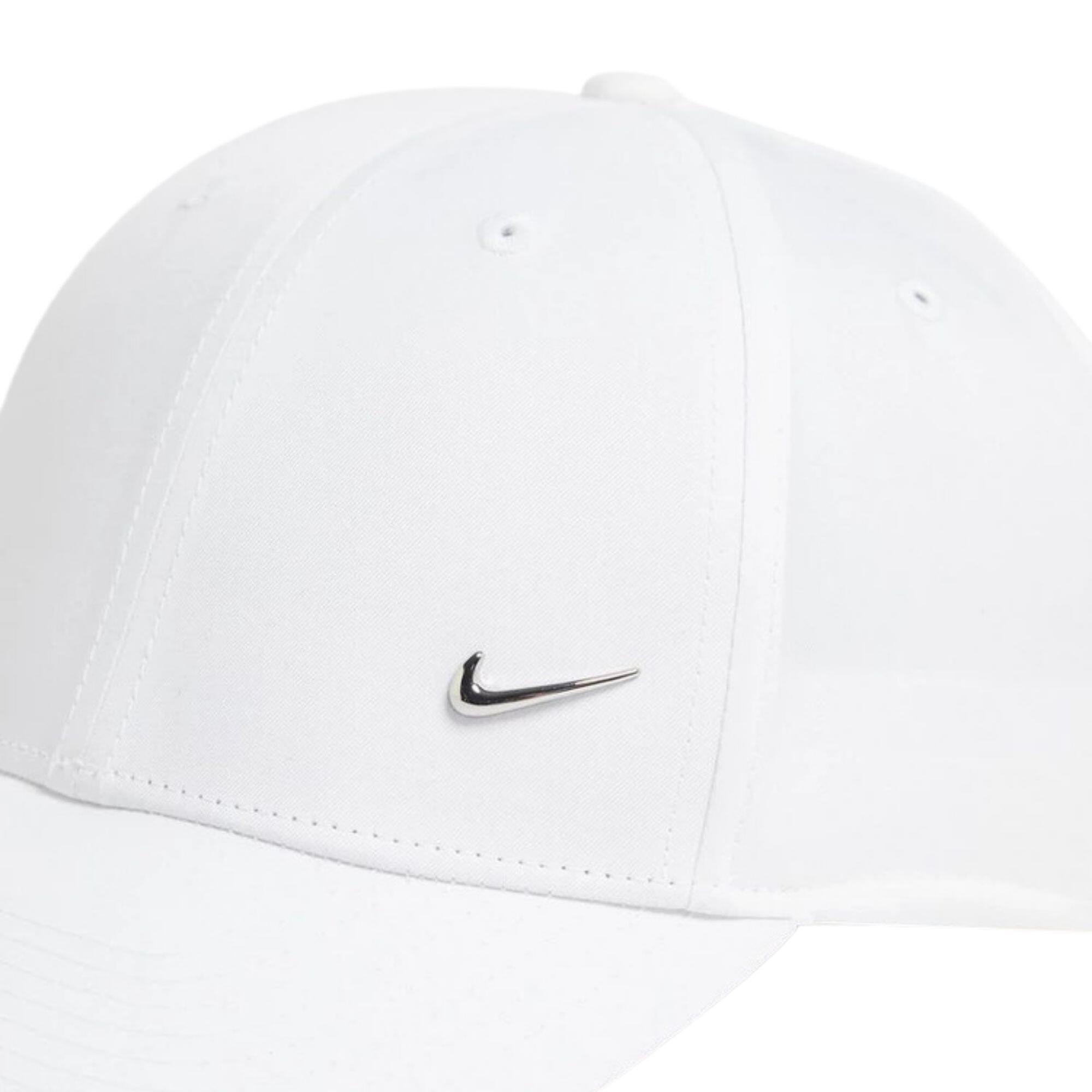 Casquette Nike Dri-FIT Club Unstructured Metal Swoosh Cap, Blanc, Unisexe 3/3